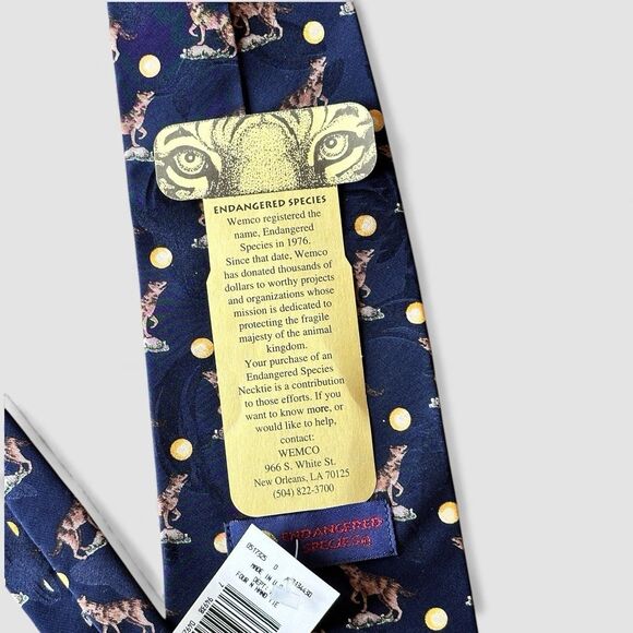 Wemco Animal Print Endangered Wolf Dolphin Eagle Moon Mens 100% Silk Neck Tie - Picture 4 of 7